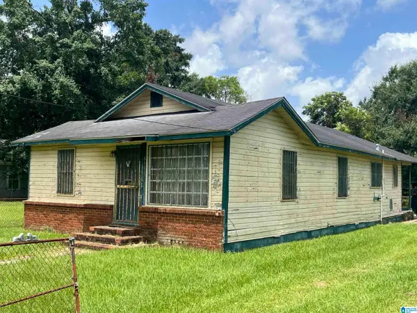 810 YOUNG AVENUE, Prichard, AL 36610