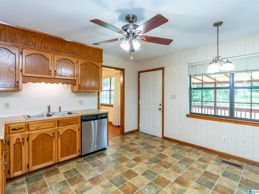 226 HIGHLAND DRIVE, Hueytown, AL 35023 - #3