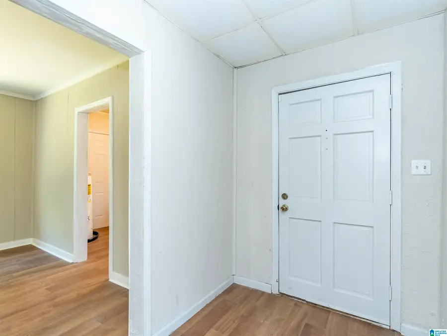 1860 WOODLAND AVENUE SW, Birmingham, AL 35211 - #2