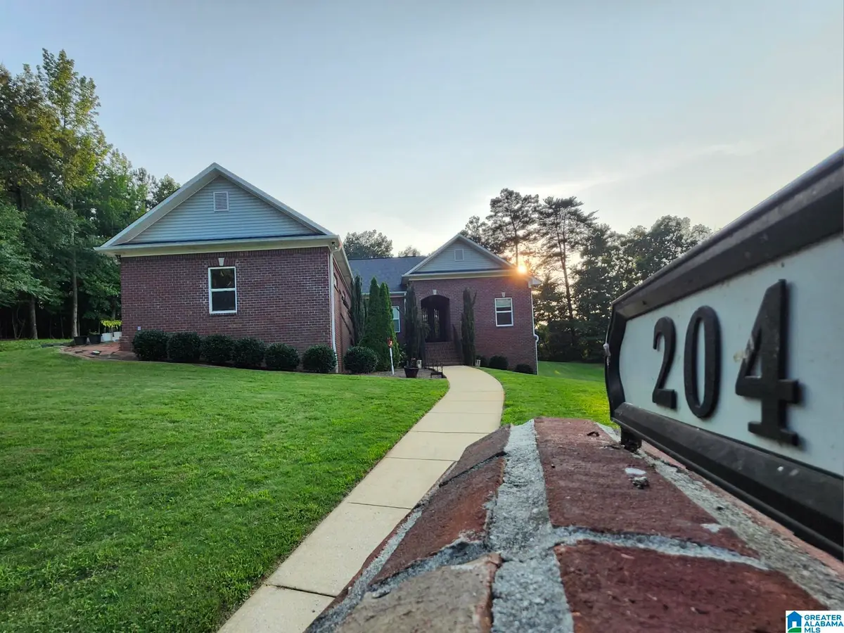 204 DURBAN STREET, Birmingham, AL 35211 - #1