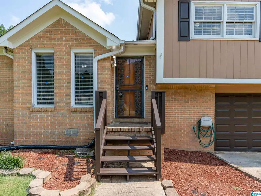537 16TH AVENUE NW, Center Point, AL 35215 - #2