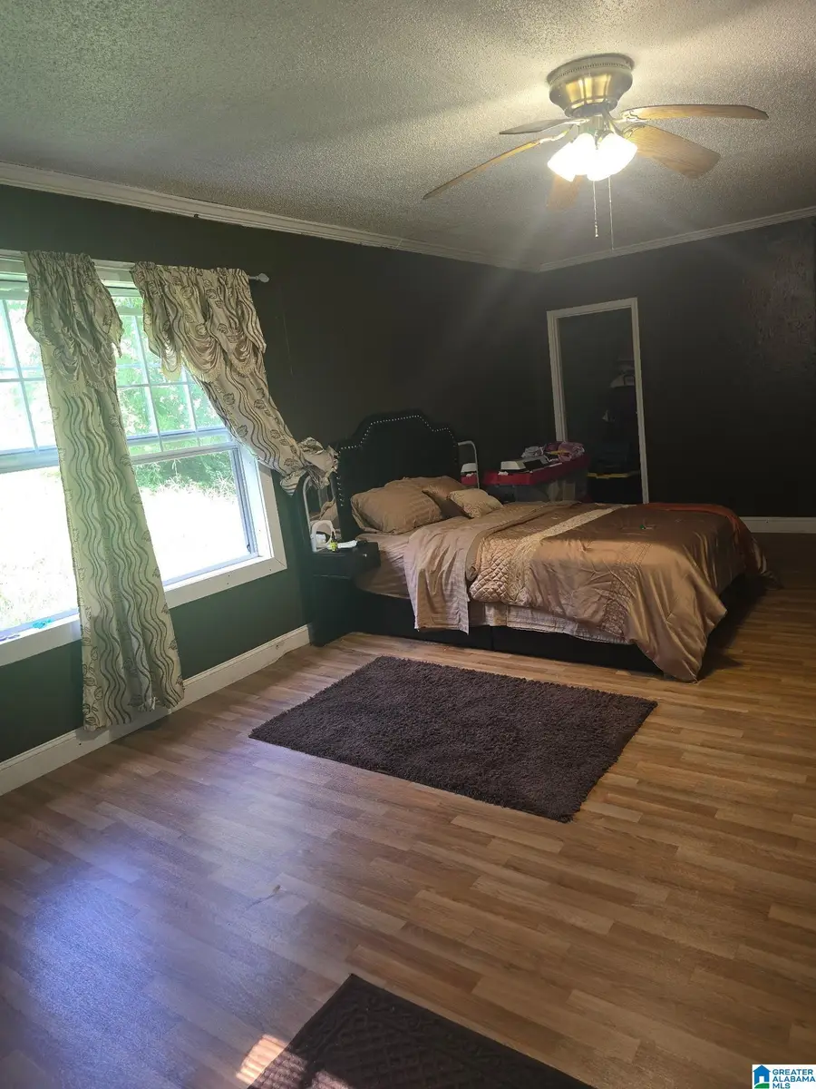 912 BEALE STREET NW, Attalla, AL 35954 - #3