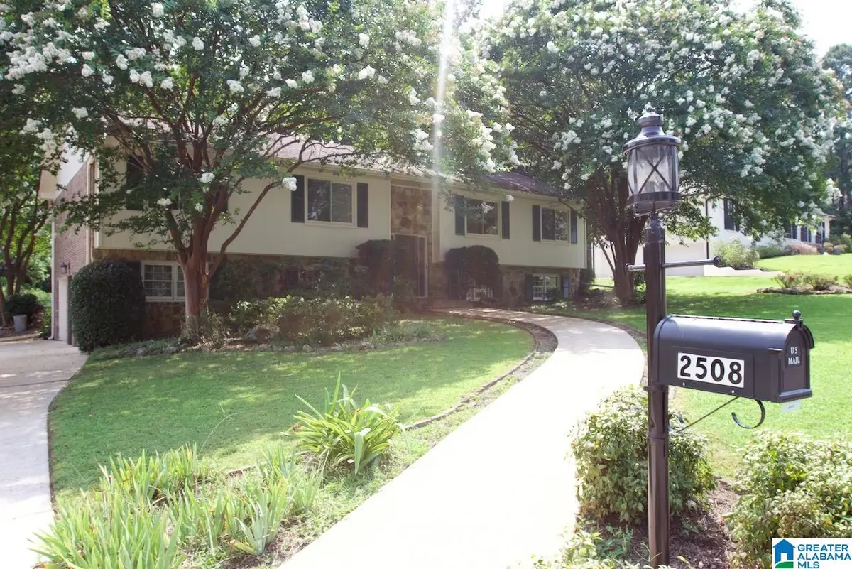 2508 FLAGSTONE CIRCLE, Hoover, AL 35226 - #1