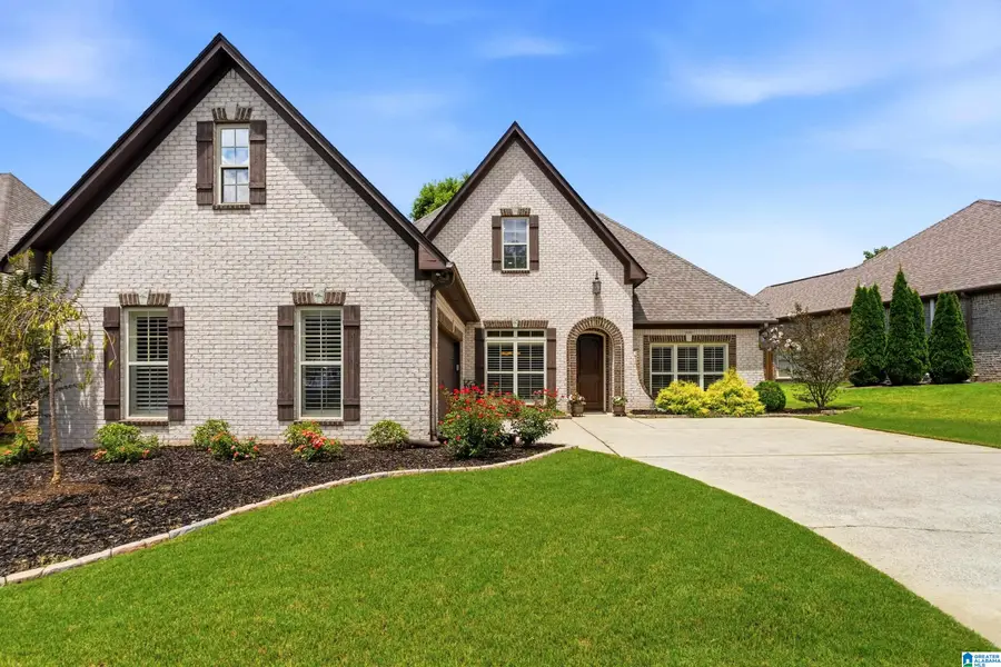 218 KENNISTON DALE, Pelham, AL 35124 - #2