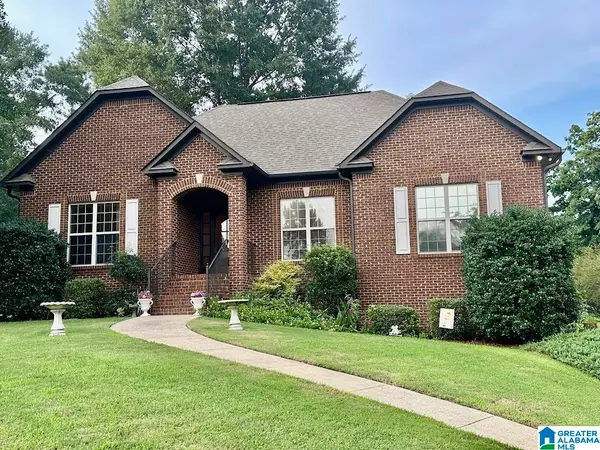 469 WOODHAVEN WAY, Pell city, AL 35128