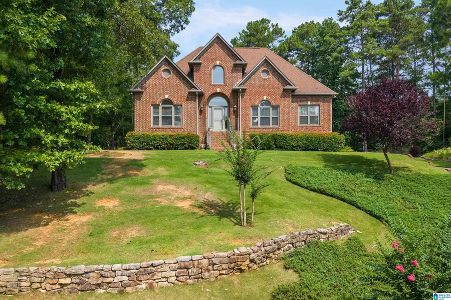 232 SASSAFRAS CIRCLE, Chelsea, AL 35043 - #2