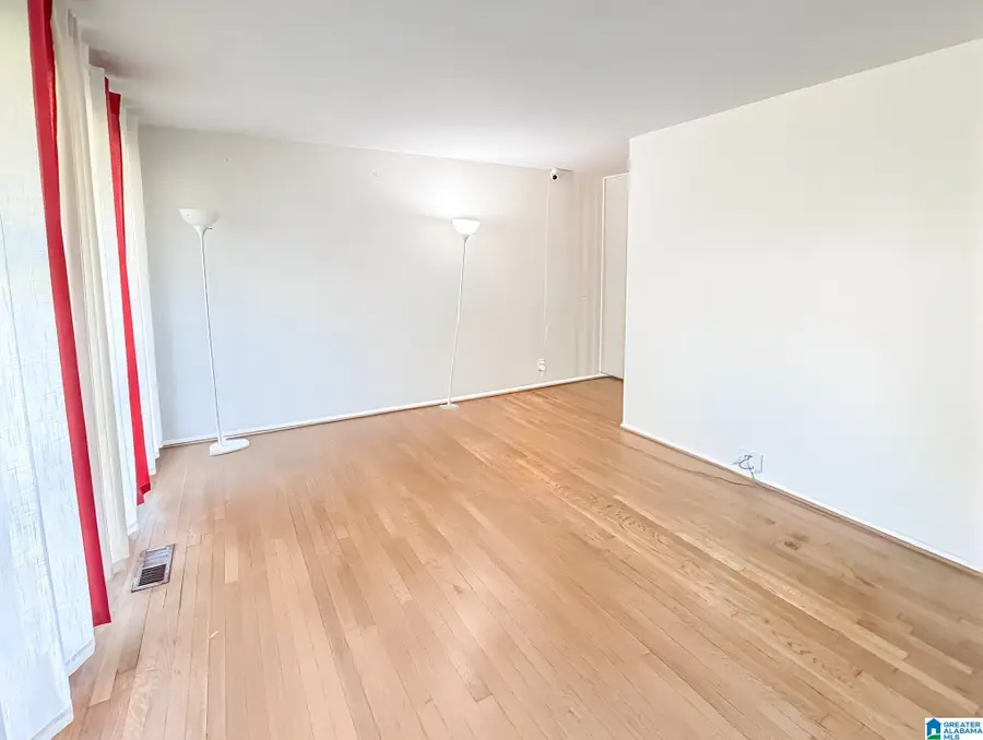 1404 36TH STREET N, Birmingham, AL 35234 - #3