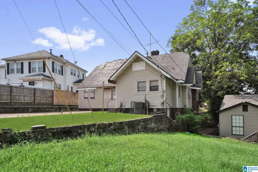 825 VALLEY ROAD PLACE, Birmingham, AL 35208 - #3