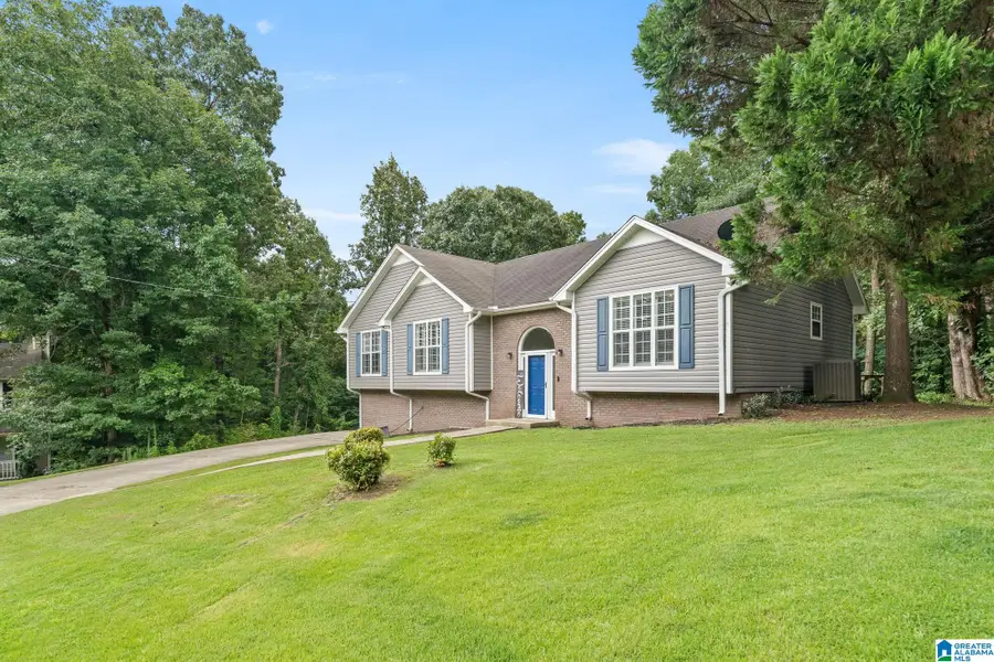 104 FOREST HILLS TERRACE, Alabaster, AL 35007 - #2