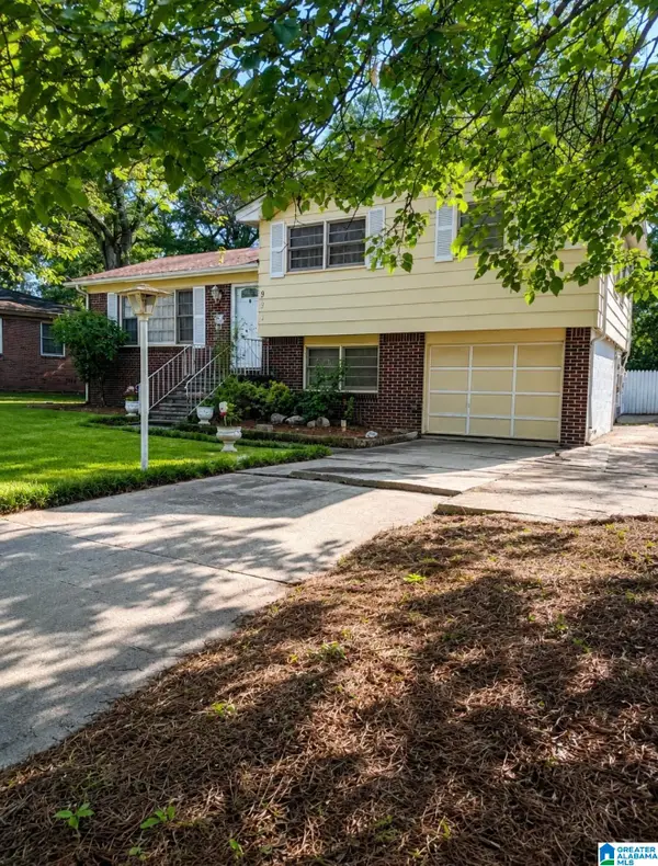937 DANIEL CIRCLE, Birmingham, AL 35228