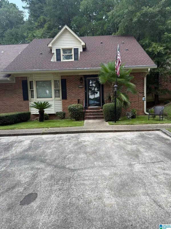 210 17TH STREET E, Jasper, AL 35501