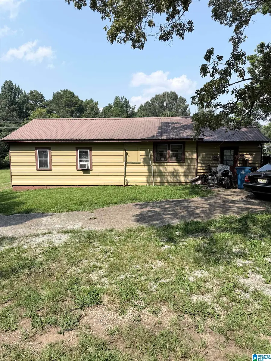 1835 OLD SYLACAUGA HIGHWAY, Sylacauga, AL 35150 - #2
