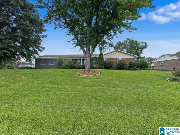 300 WATSON WAY, Gardendale, AL 35071