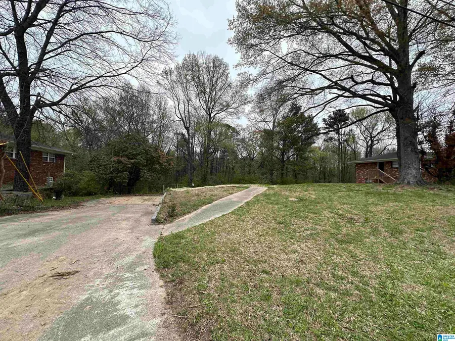 1137 1ST AVENUE, Pleasant Grove, AL 35127 - #2