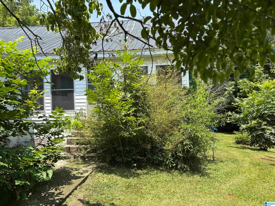 120 NW 1ST AVENUE, Wedowee, AL 36278 - #2