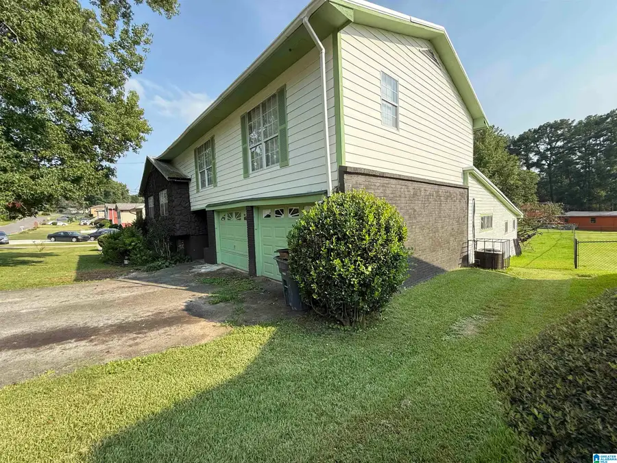 540 HARLEM AVENUE, Hueytown, AL 35023 - #2