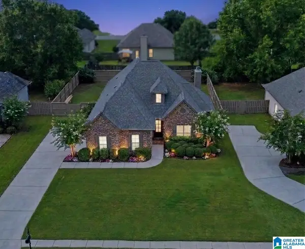677 BARKLEY CIRCLE, Alabaster, AL 35007