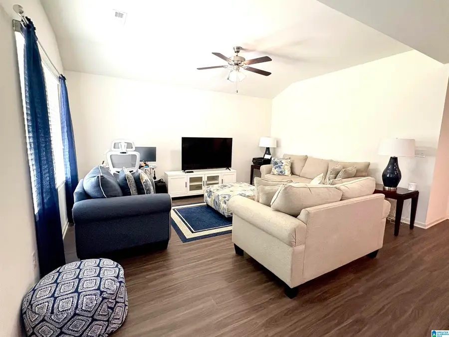 4690 WOODFORD CIRCLE, Bessemer, AL 35022 - #3