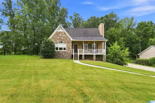 846 HONEYSUCKLE DRIVE, Fultondale, AL 35068