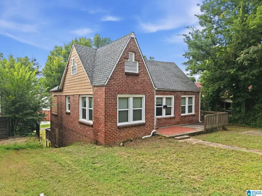 2624 20TH STREET ENSLEY N, Birmingham, AL 35208 - #2