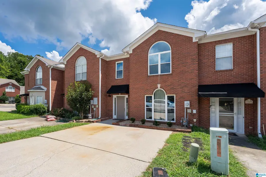 105 CANYON PLACE, Pelham, AL 35124 - #2