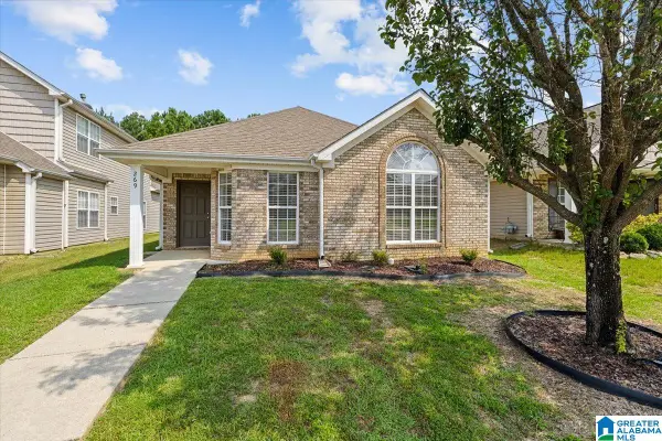 269 VILLAGE DRIVE, Calera, AL 35040