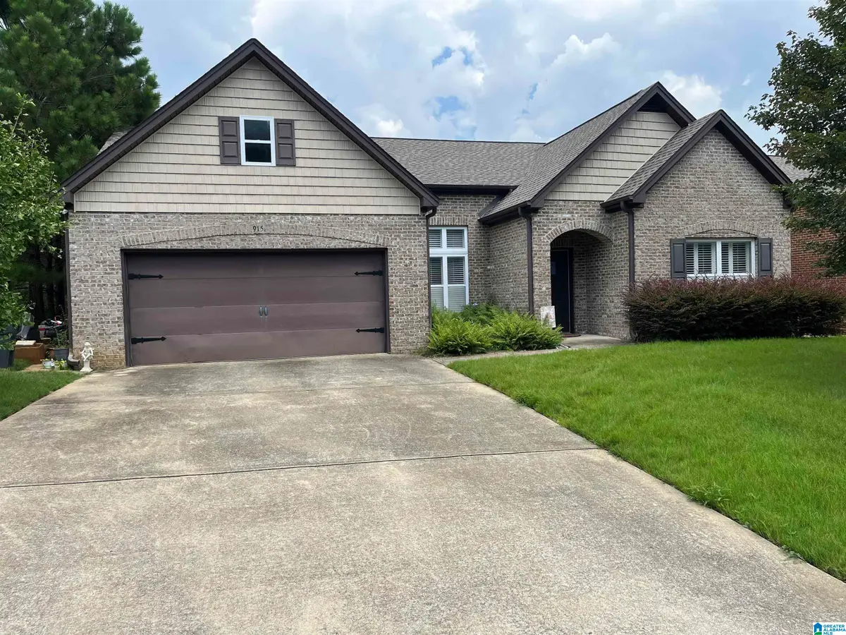 915 VALLEY CIRCLE, Leeds, AL 35094 - #1