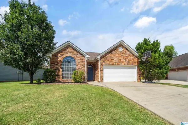809 WATERFORD CIRCLE, Calera, AL 35040