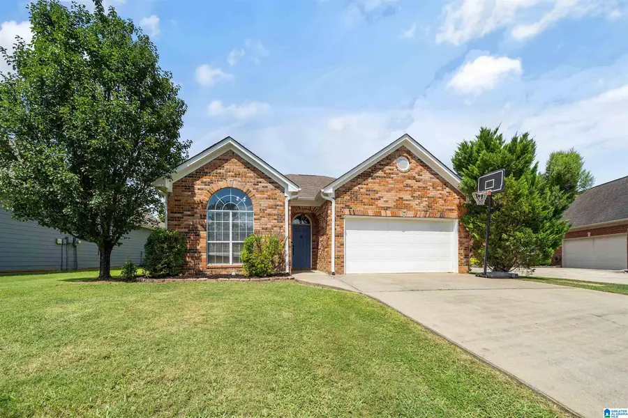 809 WATERFORD CIRCLE, Calera, AL 35040 - #2