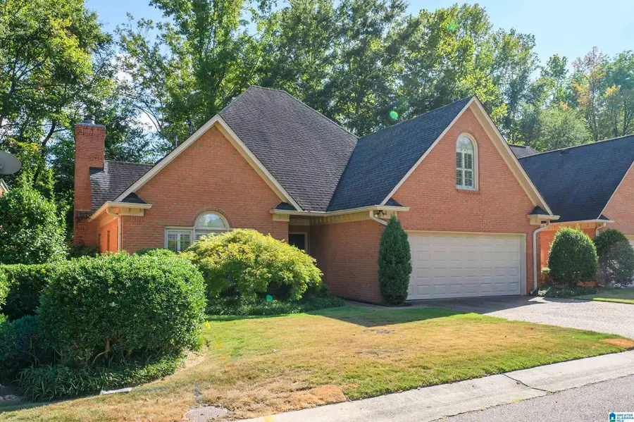 1525 ASHLEY WOOD CIRCLE, Vestavia Hills, AL 35216 - #2