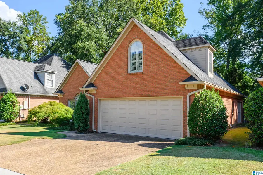 1525 ASHLEY WOOD CIRCLE, Vestavia Hills, AL 35216 - #3