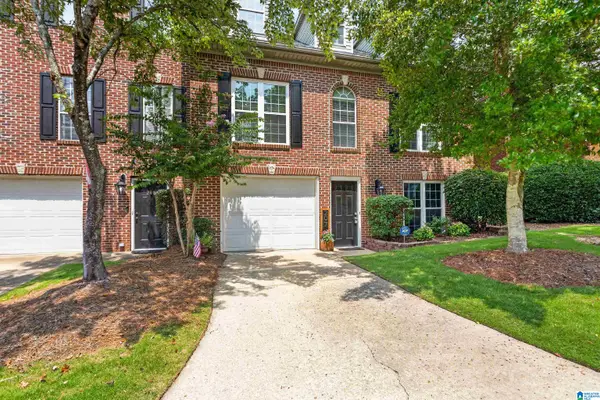 207 MEADOW CROFT CIRCLE, Birmingham, AL 35242