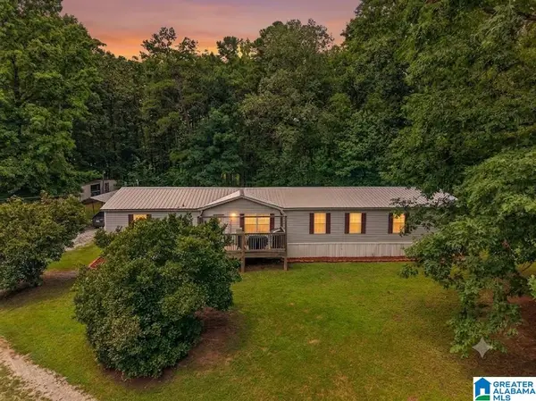 415 LOGGING ROAD, Ohatchee, AL 36271