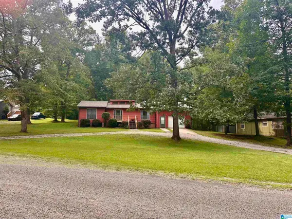 1070 MOUNTAIN LAKE ROAD, Warrior, AL 35180