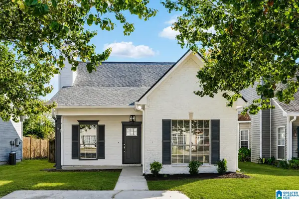 1441 AMBERLEY WOODS COVE, Helena, AL 35080
