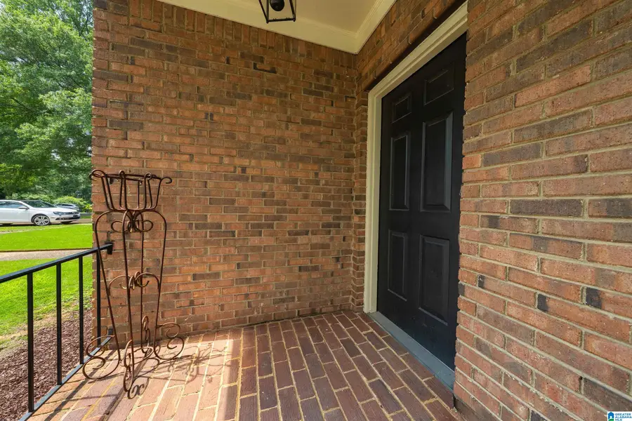 4662 ROUND FOREST DRIVE, Irondale, AL 35213 - #3