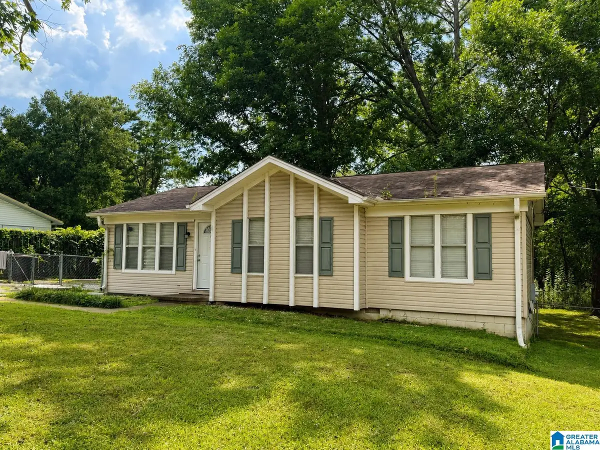 650 WILLOW BEND LANE, Bessemer, AL 35023 - #1