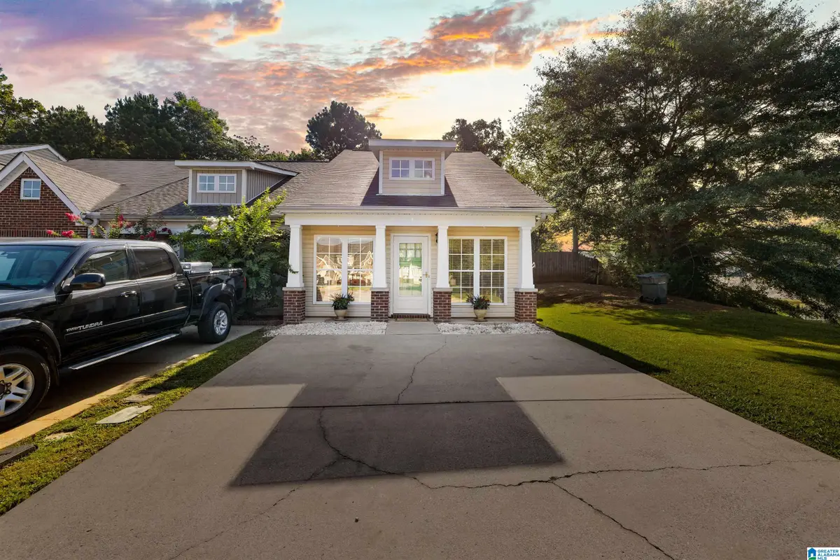 185 LITTLE JOHN CIRCLE, Calera, AL 35040 - #1
