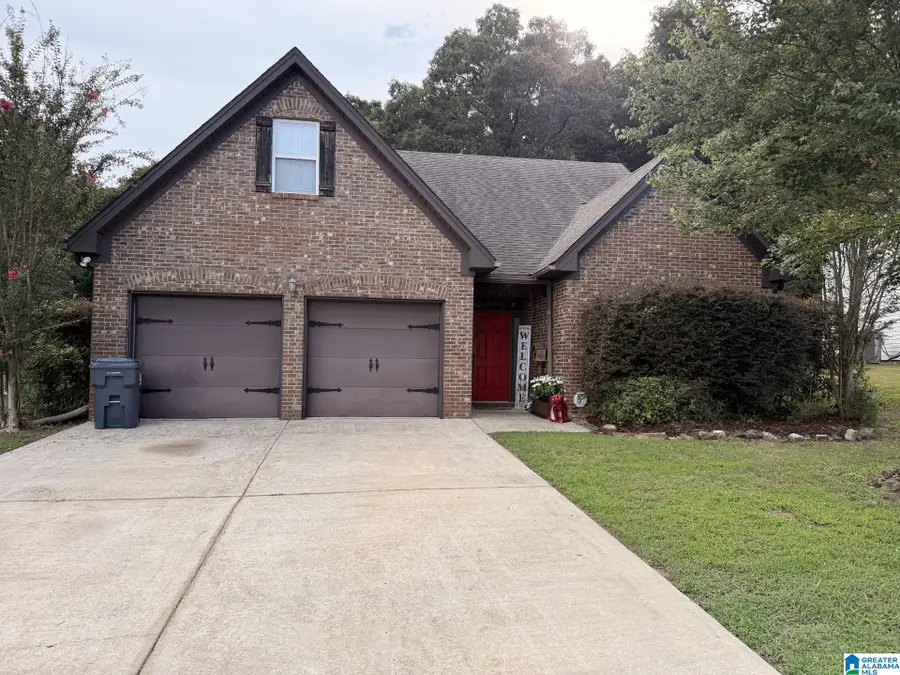 932 VALLEY CIRCLE, Leeds, AL 35094 - #2