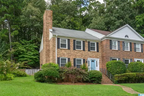 2232 MONTREAT DRIVE, Vestavia hills, AL 35216