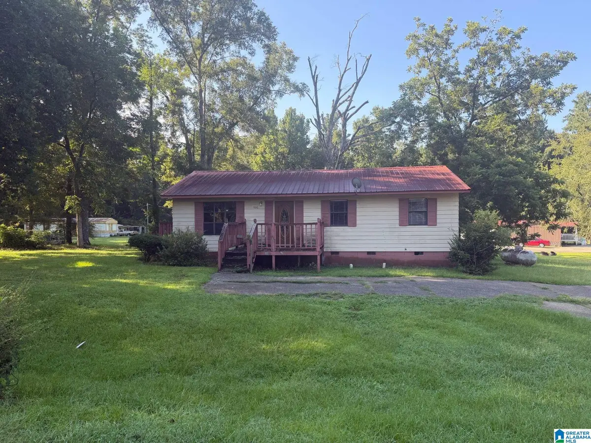 996 DAVIS STREET, Talladega, AL 35160 - #1
