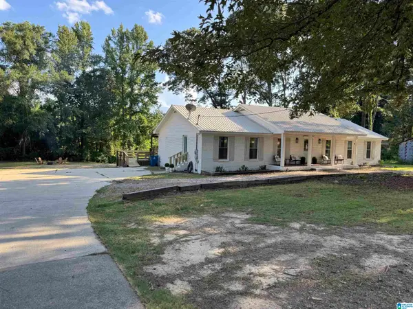 115 1ST AVENUE, Jemison, AL 35085