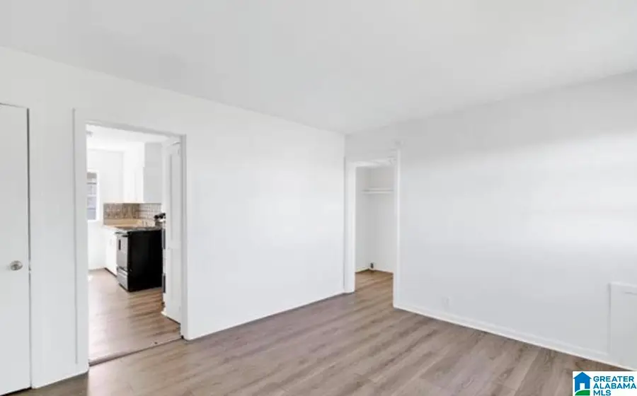 3005 AVENUE J, Birmingham, AL 35218 - #3