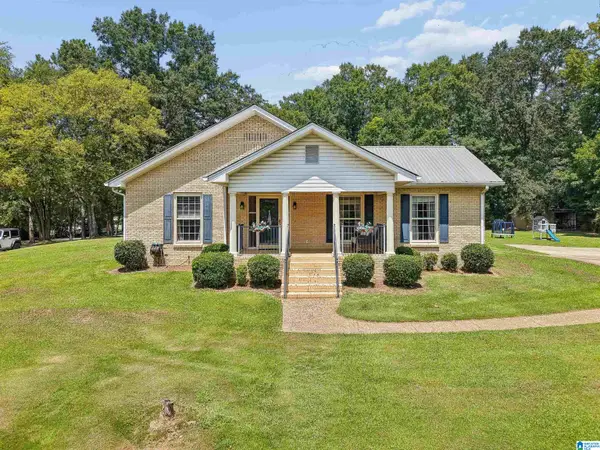 102 HIGHWAY 25 E, Columbiana, AL 35051