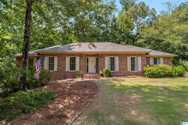 408 VESCLUB LANE, Vestavia hills, AL 35216