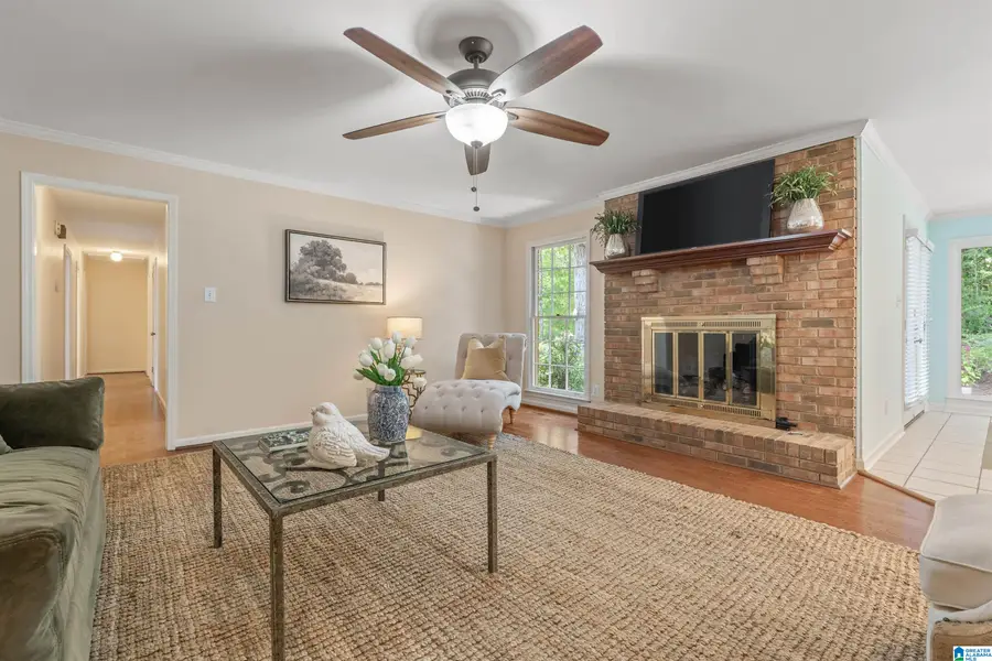 408 VESCLUB LANE, Vestavia Hills, AL 35216 - #3