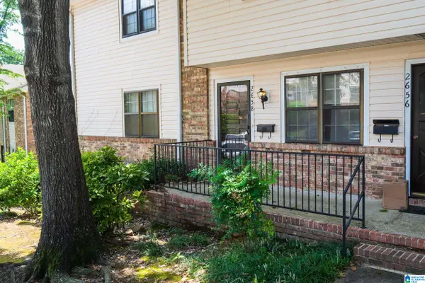 2658 SOUTHBURY CIRCLE, Vestavia hills, AL 35216