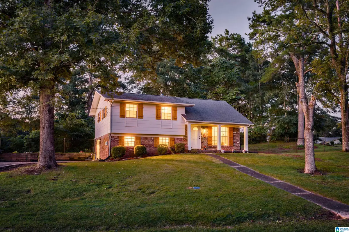 5601 CRESTVIEW DRIVE, Adamsville, AL 35005 - #1