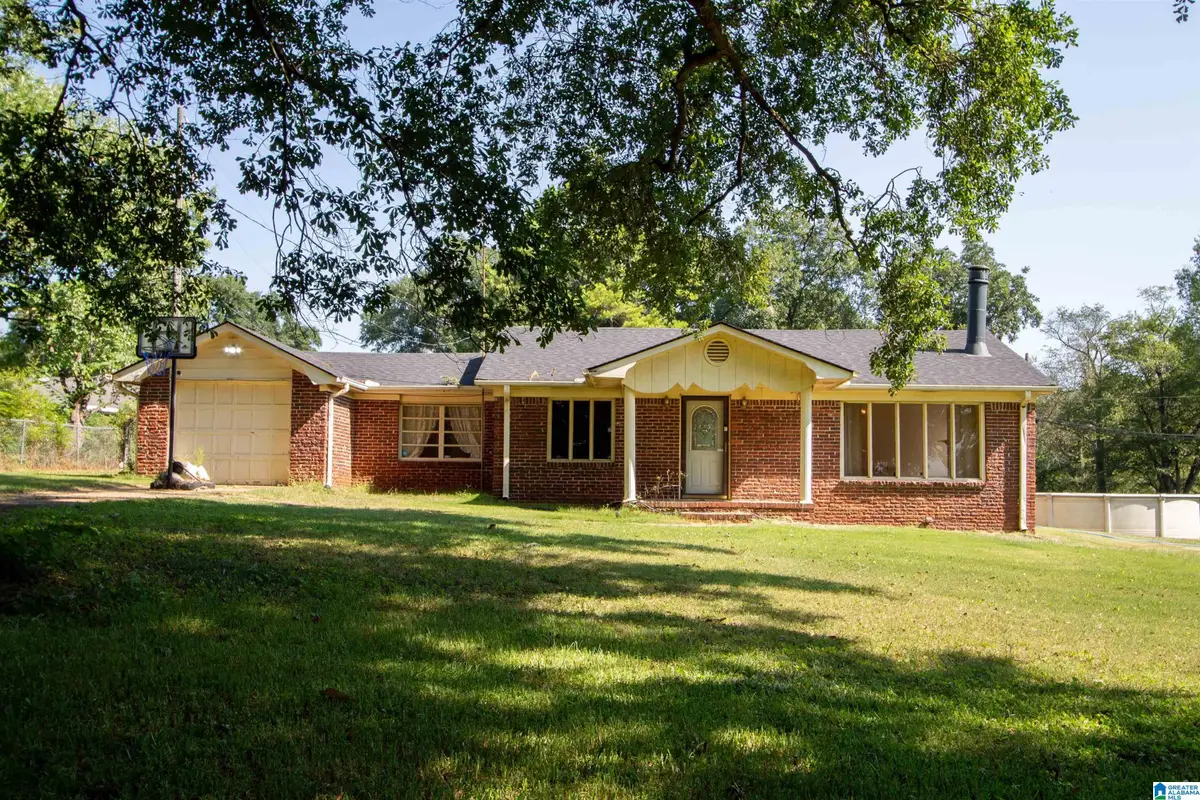 902 7TH AVENUE, Midfield, AL 35228 - #1