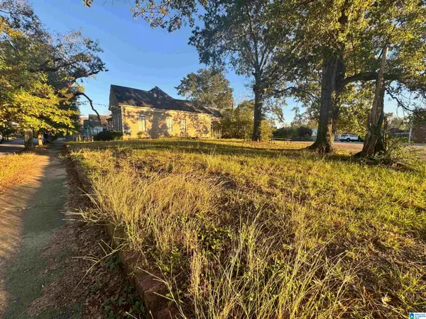 635 CLAYTON STREET, Montgomery, AL 36104